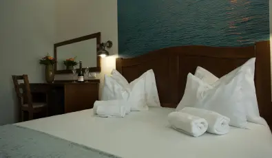 Viktor Bor- s Vendghz Balatonmriafrd