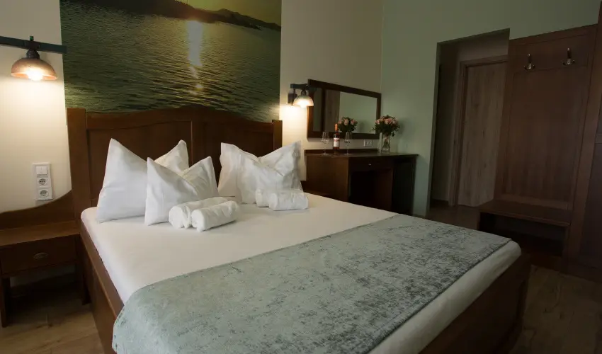 Viktor Bor- s Vendghz Balatonmriafrd - Hsvt 