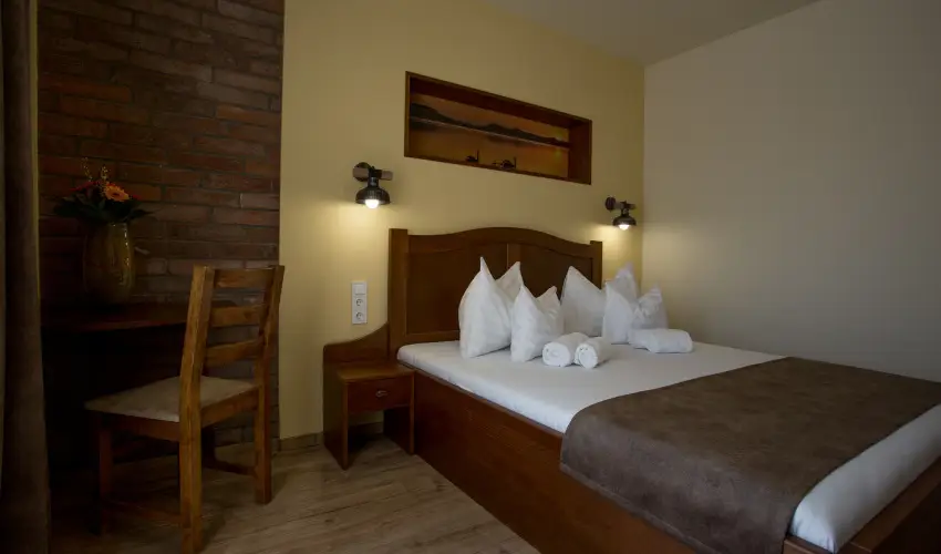 Viktor Bor- s Vendghz Balatonmriafrd - Hsvt 