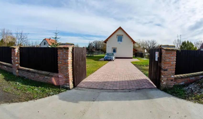 Virg dlhz Szarvas - Hsvt