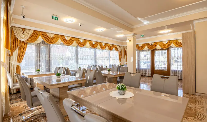 Vrs lom Apartman Panzi Tiszakcske Tiszakcske - Hsvt