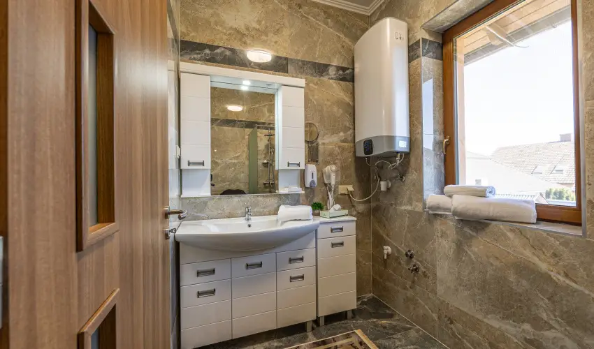 Vrs lom Apartman Panzi Tiszakcske Tiszakcske - Hsvt