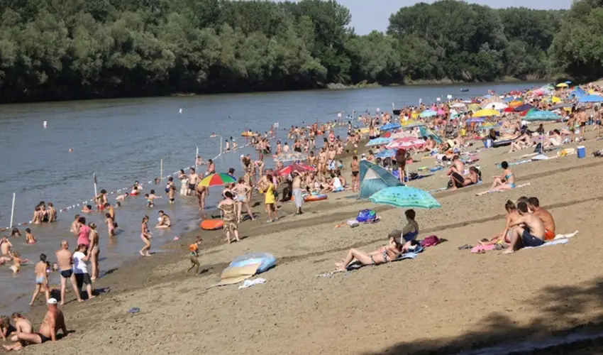 Vrs lom Apartman Panzi Tiszakcske Tiszakcske - Hsvt