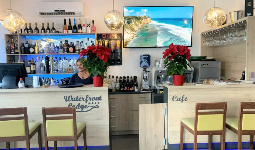 Waterfront Lodge Dunapataj - Hsvt