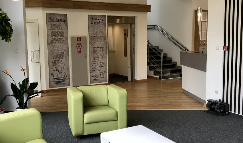 Well Hotel Harkny - Hsvt