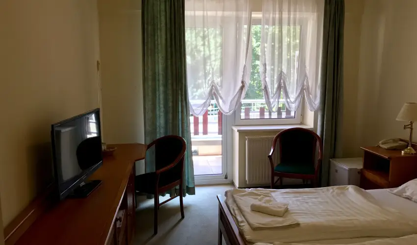 Well Hotel Harkny - Hsvt