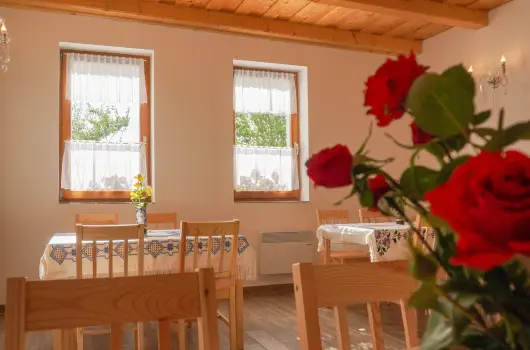 Zempl�ni T�nd�rkert Vend�gh�z - H�sv�t (min. 2 �j)