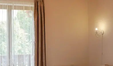 Zempl�ni T�nd�rkert Vend�gh�z F�z�rkoml�s