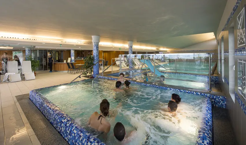 Zenit Hotel Balaton Vonyarcvashegy - Hsvt - teljes elrefizetssel (min. 2 j)