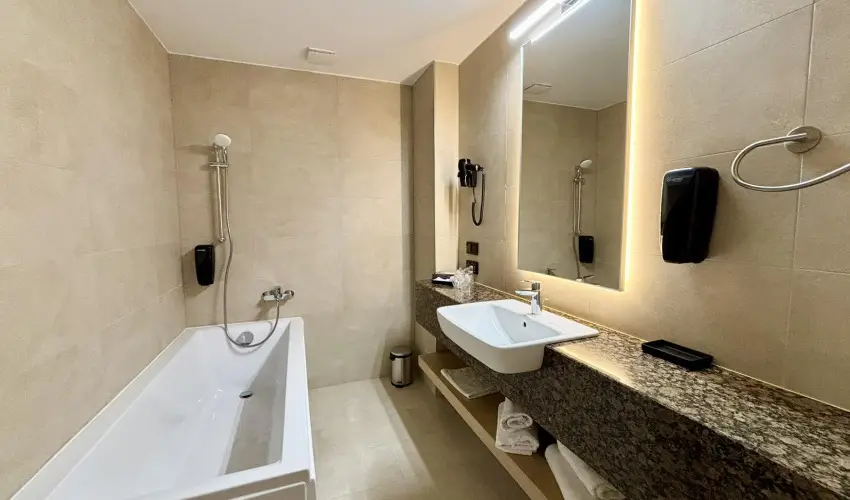 Zenit Hotel Balaton Vonyarcvashegy - Hsvt - teljes elrefizetssel (min. 2 j)