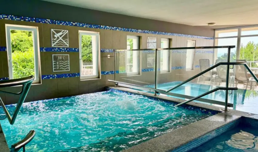 Zenit Hotel Balaton Vonyarcvashegy - Hsvt - teljes elrefizetssel (min. 2 j)