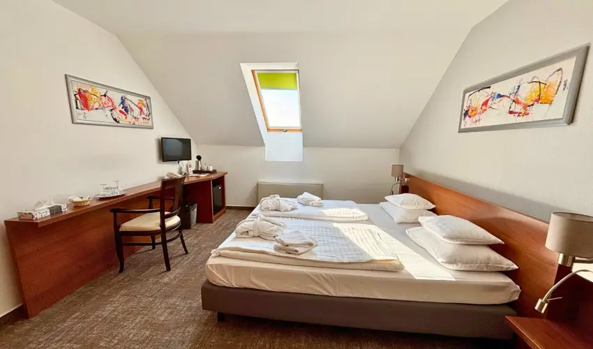 Zenit Hotel Balaton Vonyarcvashegy - H�sv�t (min. 3 �j)