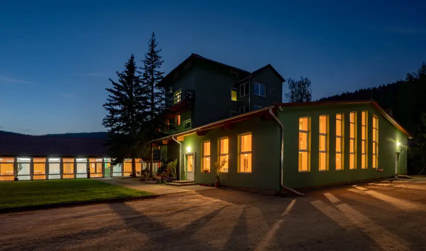 Zldsziget Menedk Rendezvny s Pihenhz Brna - Hsvt