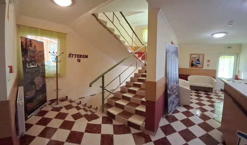 Zldsziget Menedk Rendezvny s Pihenhz Brna - Hsvt