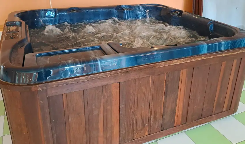 Zldsziget Menedk Rendezvny s Pihenhz Brna - Hsvt