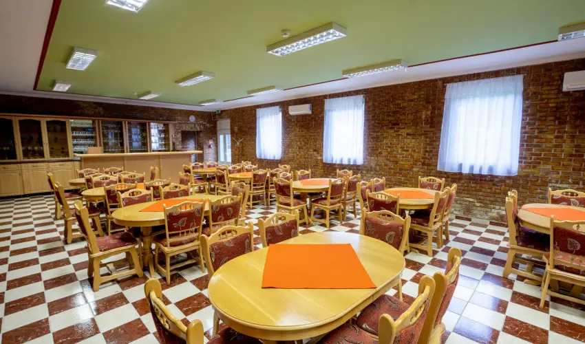 Zldsziget Menedk Rendezvny s Pihenhz Brna - Hsvt