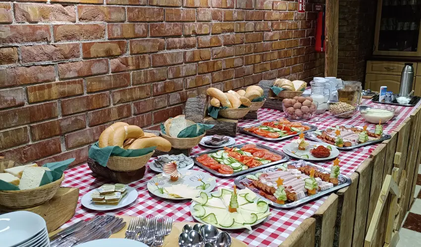 Z�ldsziget Mened�k Rendezv�ny �s Pihen�h�z B�rna - H�sv�t (min. 2 �j)